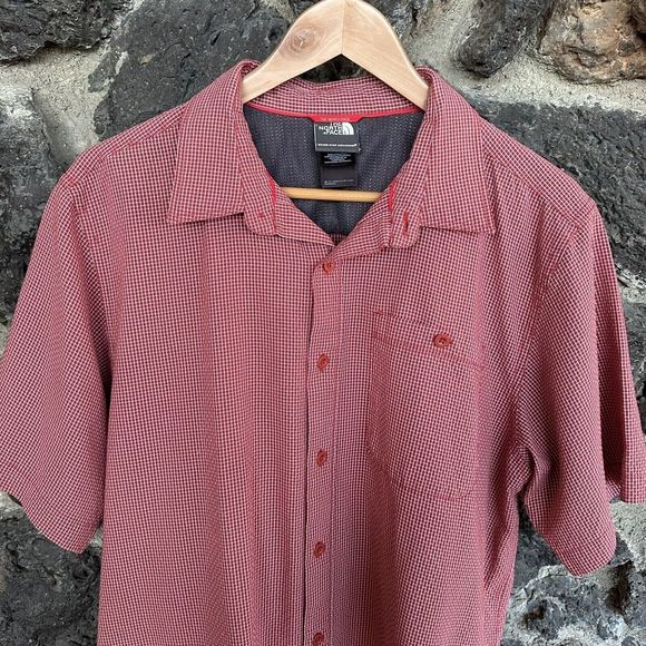 The North Face Shirt Mens Large Red Short Sleeve Button Up‎ - Picture 2 of 7